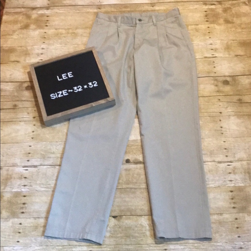 Lee men’s khaki pants